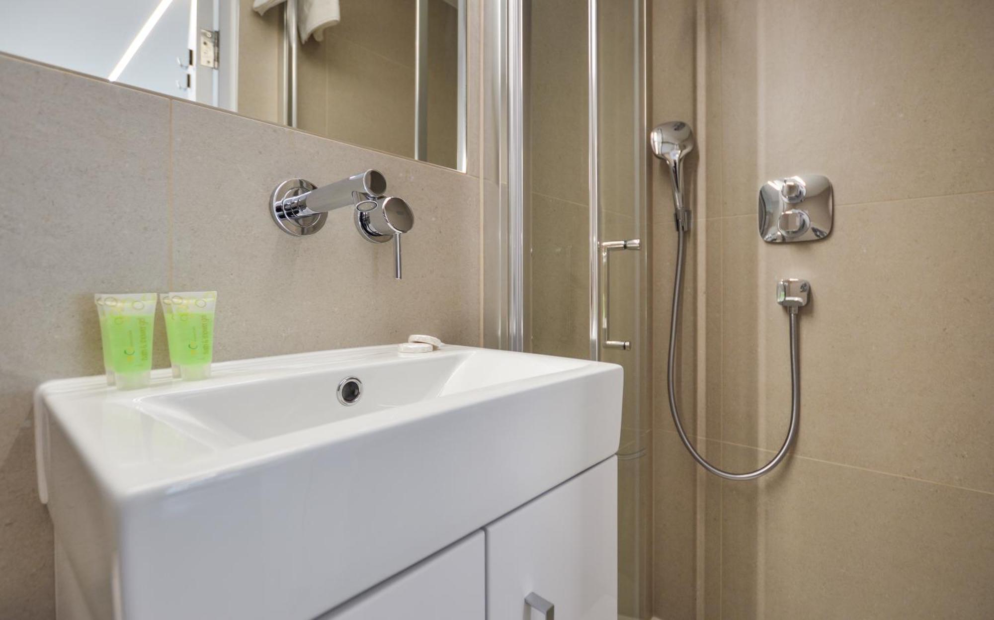 Regents Serviced Apartments By Stayprime London Exterior photo